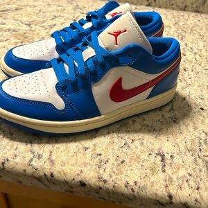 Jordan 1 lows size 8